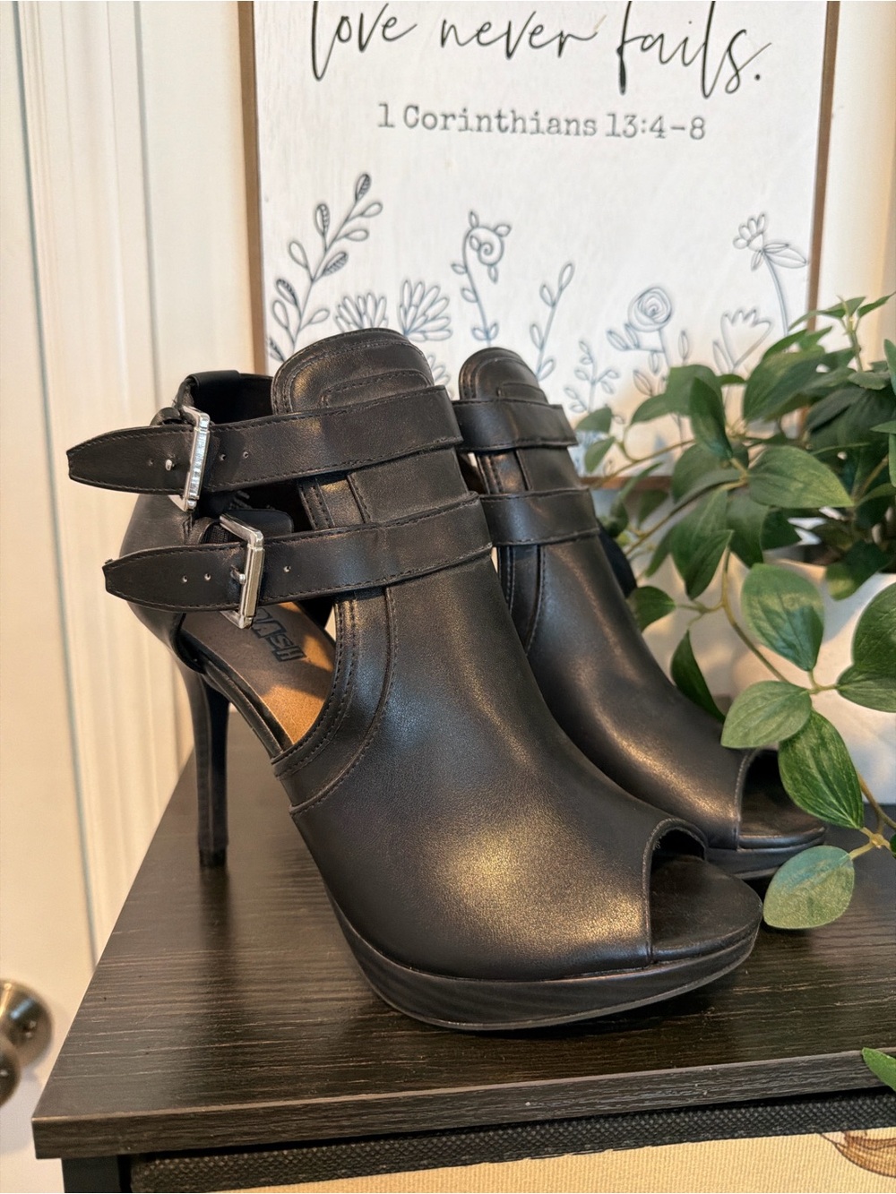 Brash Black Peep Toe Buckle Heels Size 8 | 3” Heel